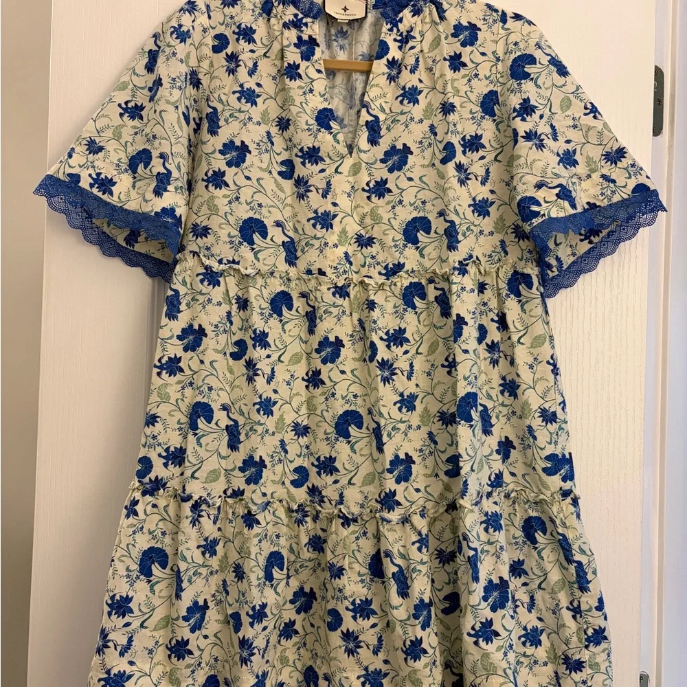 Tuckernuck Blue Green Floral V-Neck Women’s Dress - Picture 2 of 4